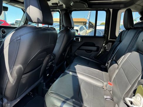Used 2021 Jeep Wrangler Unlimited Sahara w/ Cold Weather Group AWD/4WD image 13