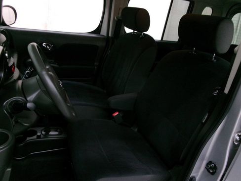Used 2010 Nissan Cube 1.8 S w/ Interior Illumination Pkg FWD image 17
