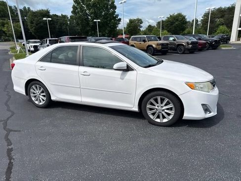 Used 2014 Toyota Camry XLE FWD image 5