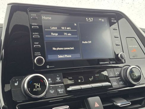 Used 2022 Toyota Highlander XLE AWD/4WD image 33