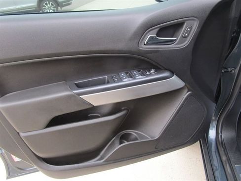 Used 2019 Chevrolet Colorado ZR2 image 20