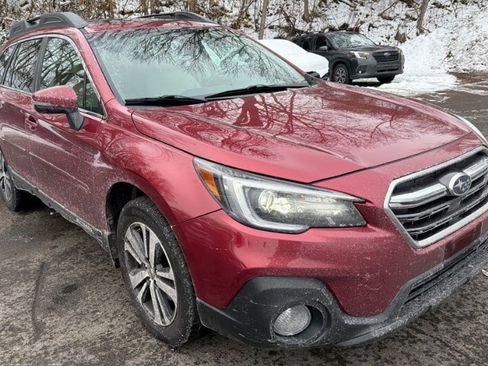 Used 2018 Subaru Outback 3.6R Limited image 3