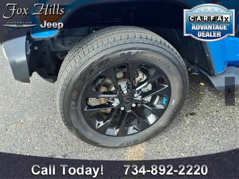 Used 2022 Jeep Wrangler Unlimited Sahara image 5