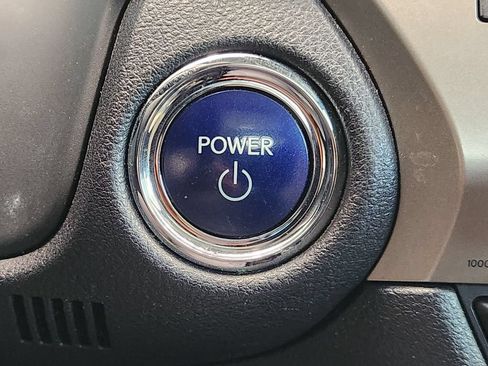 Used 2013 Lexus ES 300h w/ Luxury Pkg FWD image 22