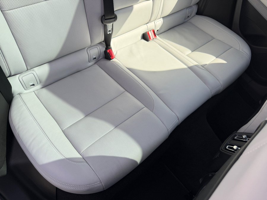Used 2024 Polestar Polestar 2 RWD image 38