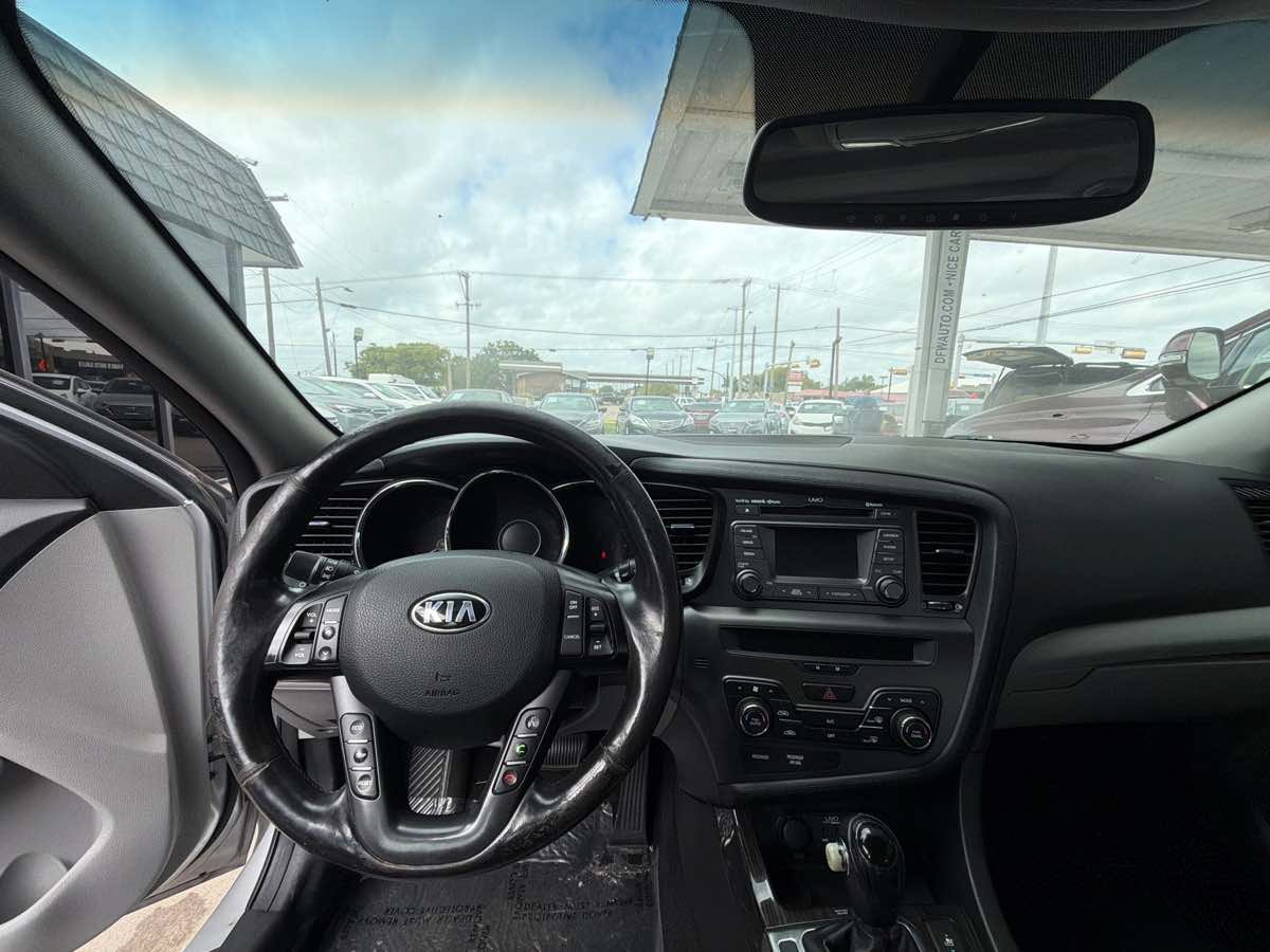 Used 2013 Kia Optima EX w/ Premium Pkg FWD image 5