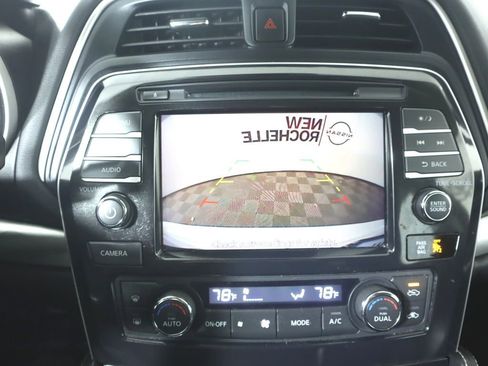 Certified 2021 Nissan Maxima 3.5 SV w/ Floor Mat Group image 13