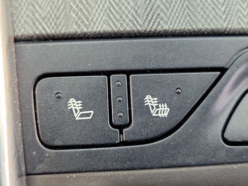 Used 2014 Chevrolet Impala LT w/ Premium Seating Package image 24