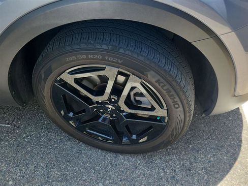 Used 2023 Kia Telluride EX X-Line AWD/4WD image 2
