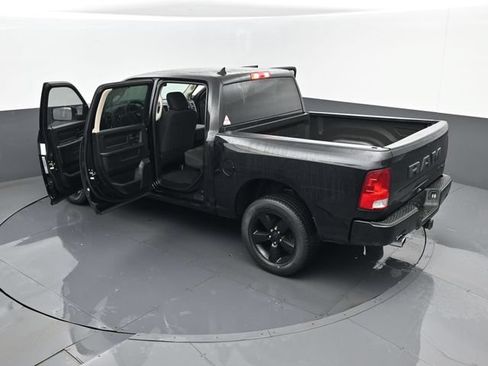 Used 2019 RAM 1500 Express w/ Wheel & Sound Group AWD/4WD image 25