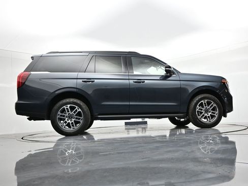 New 2025 Ford Expedition Active image 46