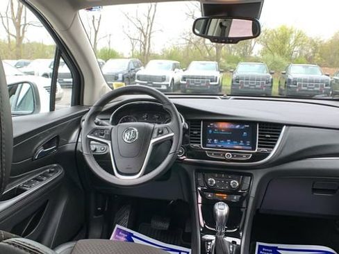 Used 2018 Buick Encore Preferred AWD/4WD image 19