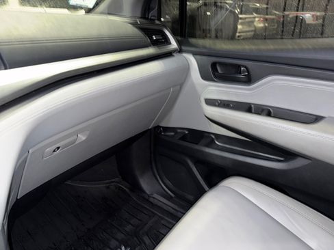 Used 2020 Honda Odyssey EX-L image 15