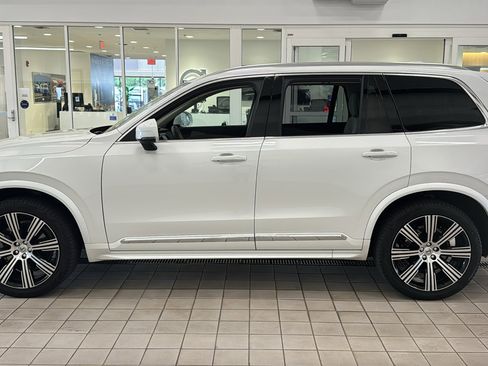 Used 2023 Volvo XC90 B6 Ultimate w/ Lounge Package AWD/4WD image 8