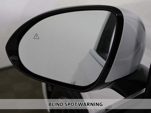 Used 2024 Genesis GV70 2.5T w/ Cargo Package AWD/4WD image 5