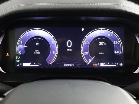 Used 2022 Jeep Grand Cherokee Limited AWD/4WD image 11