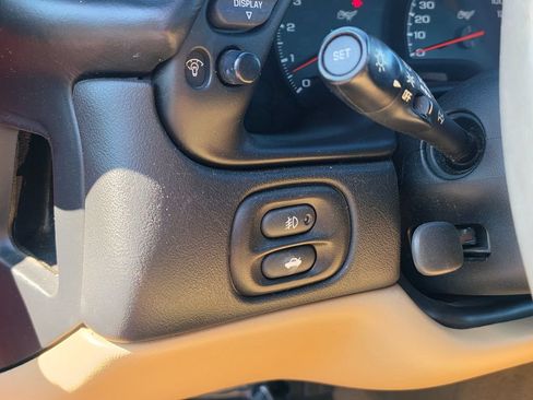 Used 2003 Chevrolet Corvette Convertible w/ Preferred Equipment Group1 RWD image 17