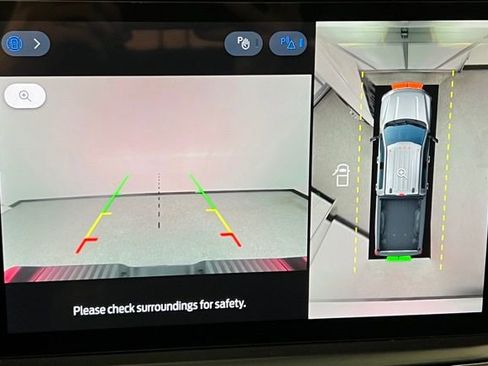 Used 2025 Ford F450 Platinum w/ FX4 Off-Road Package image 32