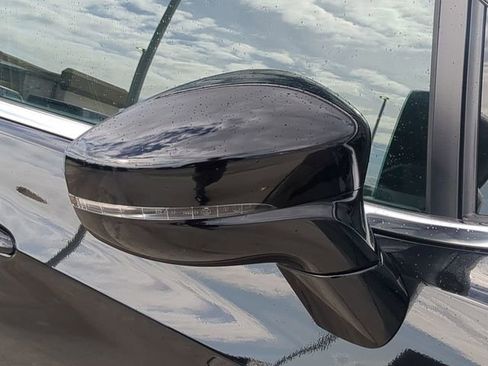 New 2026 Chrysler Voyager LX image 12