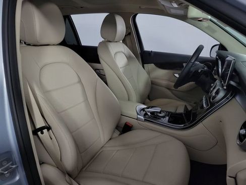 Used 2018 Mercedes-Benz GLC 300 4MATIC image 14