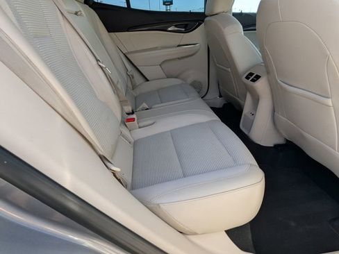 Used 2021 Buick Envision Preferred image 18