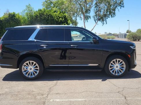 Used 2021 Cadillac Escalade Premium Luxury AWD/4WD image 10