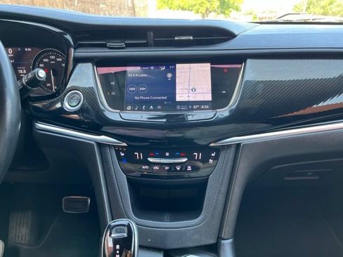 Used 2023 Cadillac XT6 Sport w/ Technology Package AWD/4WD image 32