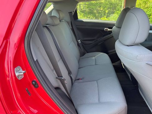 Used 2010 Toyota Matrix FWD image 10