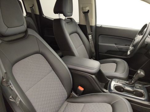 Used 2018 Chevrolet Colorado Z71 RWD image 21