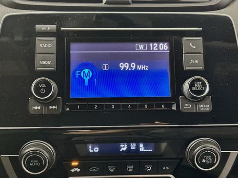 Used 2018 Honda CR-V LX image 19