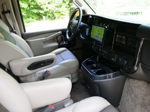 Used 2025 GMC Savana 2500 Extended w/ Driver Convenience Package RWD image 42
