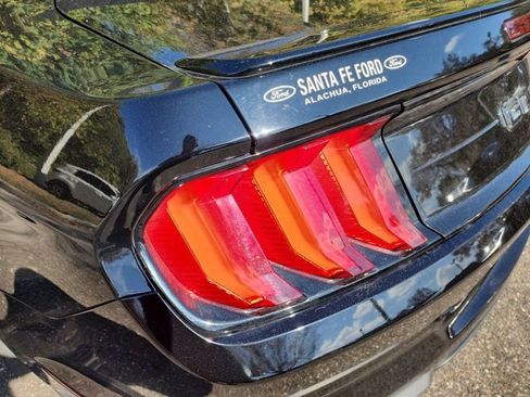 Used 2022 Ford Mustang GT Premium w/ Equipment Group 401A image 6