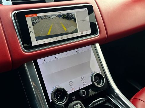 Used 2021 Land Rover Range Rover Sport HST image 26