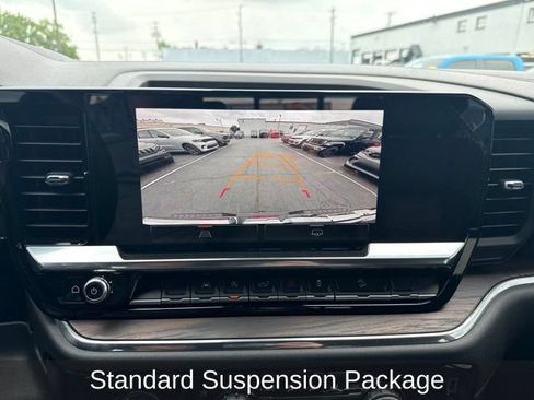 Used 2023 GMC Sierra 1500 SLT w/ SLT Premium Package AWD/4WD image 19