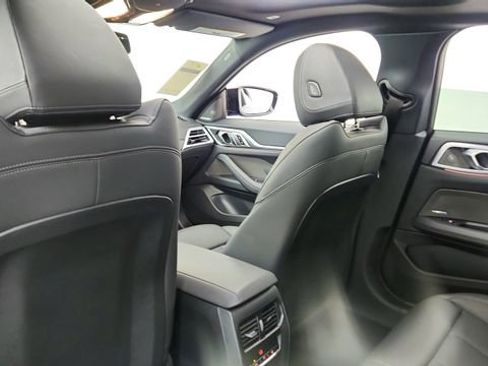 Used 2025 BMW M440i image 30