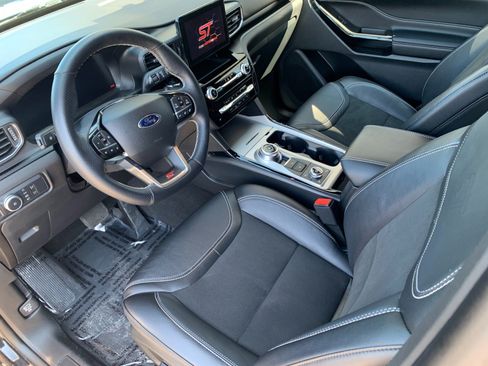 Used 2022 Ford Explorer ST AWD/4WD image 14