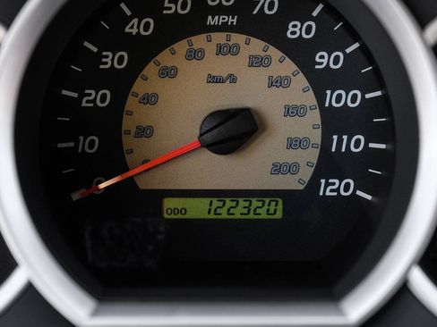 Used 2006 Toyota Tacoma PreRunner RWD image 21