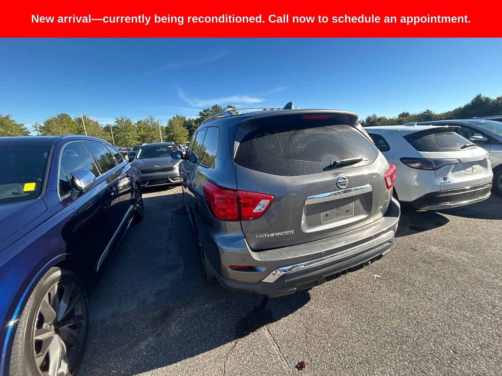 Used 2020 Nissan Pathfinder S AWD/4WD image 9
