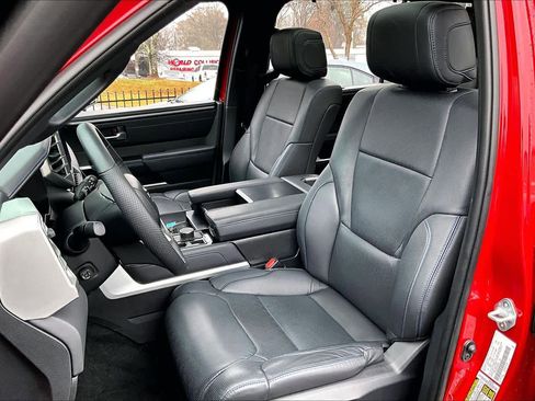 Certified 2024 Toyota Sequoia Platinum image 6