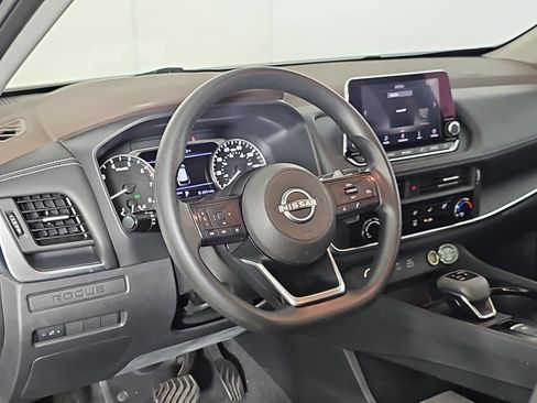 Certified 2022 Nissan Rogue S FWD image 14