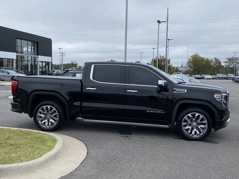 Used 2024 GMC Sierra 1500 Denali w/ Denali Reserve Package image 8