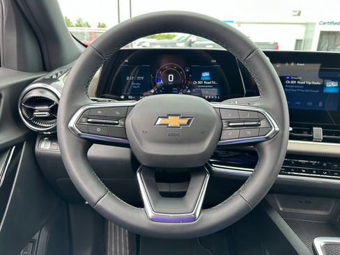 New 2026 Chevrolet Equinox LT w/ Convenience Package II AWD/4WD image 25