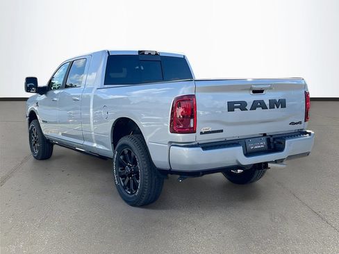 New 2026 RAM 2500 Laramie AWD/4WD image 5