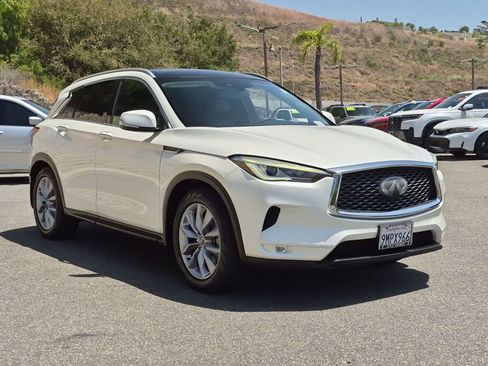 Used 2020 INFINITI QX50 Luxe w/ Cargo Package FWD image 7