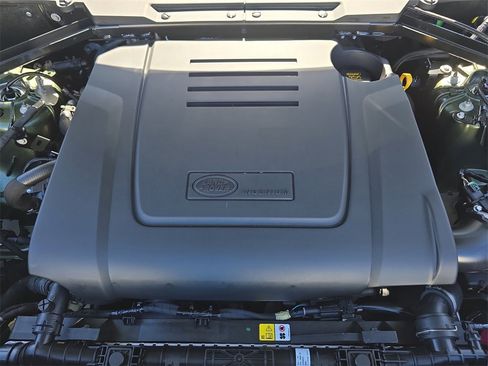 New 2026 Land Rover Defender 110 S image 30