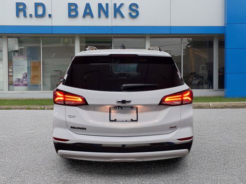 Used 2023 Chevrolet Equinox RS image 4