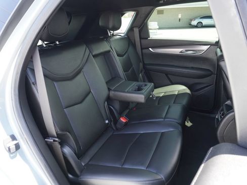 Used 2023 Cadillac XT5 Luxury FWD image 9