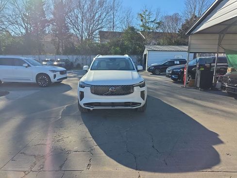 New 2026 Volvo XC90 T8 Ultra image 10