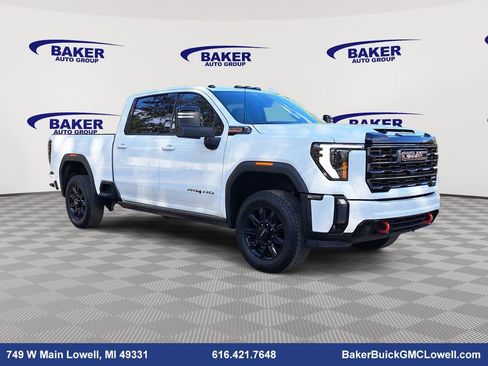 Used 2024 GMC Sierra 3500 AT4 image 3