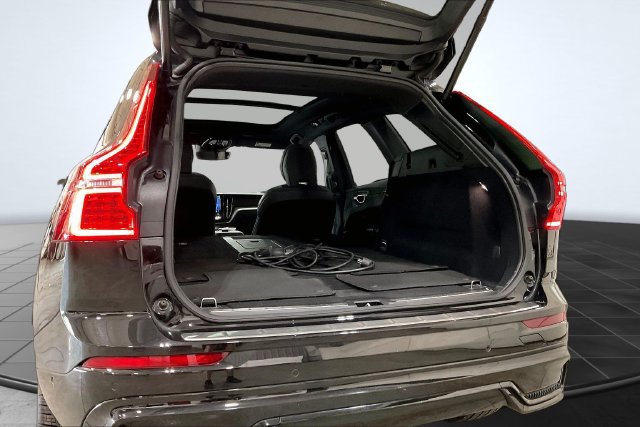 Certified 2024 Volvo XC60 T8 Ultimate AWD/4WD image 7